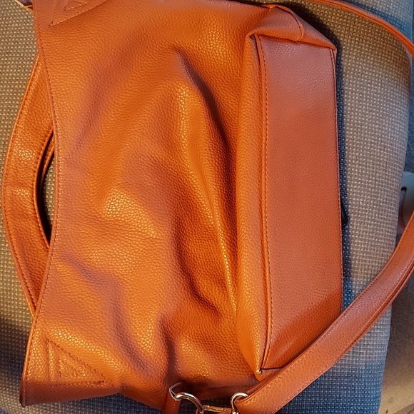 Handbag - Picture 5 of 8